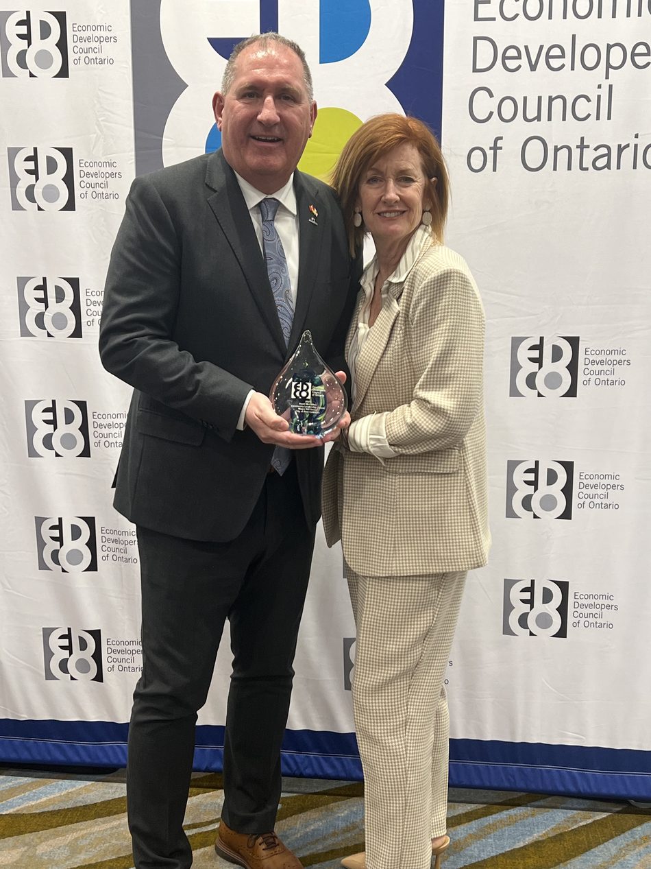 Bill Steele and Debby at the Economic Developers Council of Ontario awards